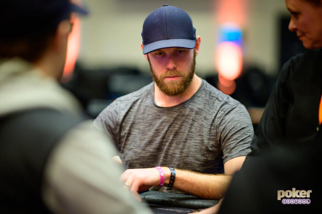 d160f329-seth-davies_super-high-roller-bowl_ata_3411