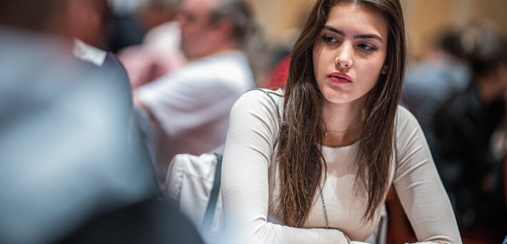 Alexandra Botez Calls for a Free WSOP Main Event Broadcast